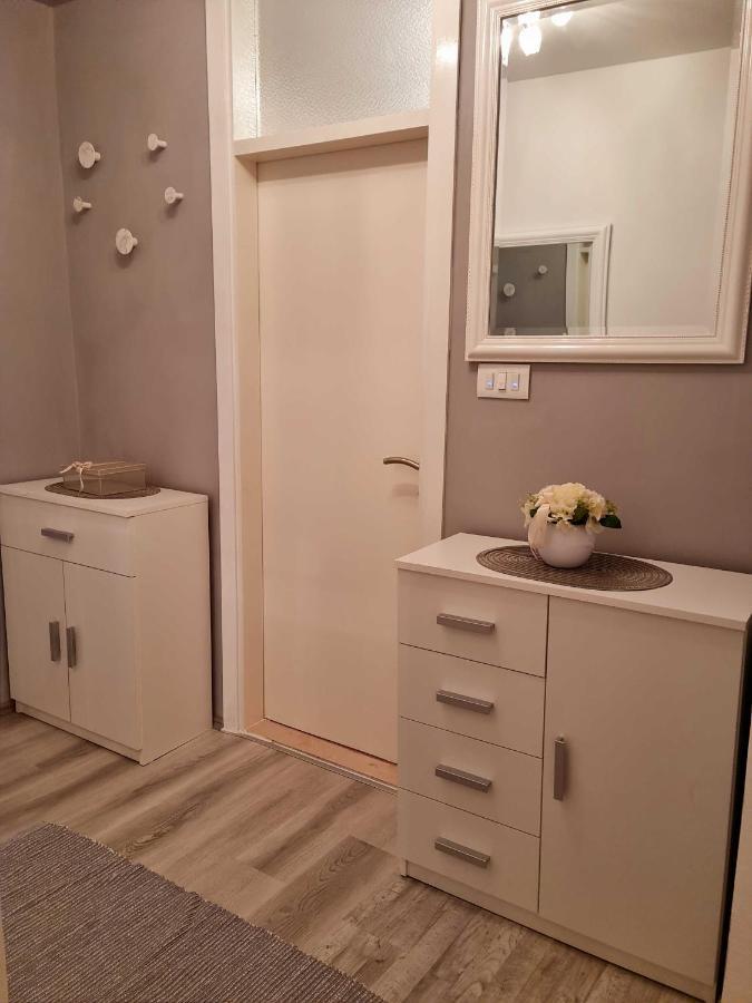 Apartman Nikol Макарска Экстерьер фото