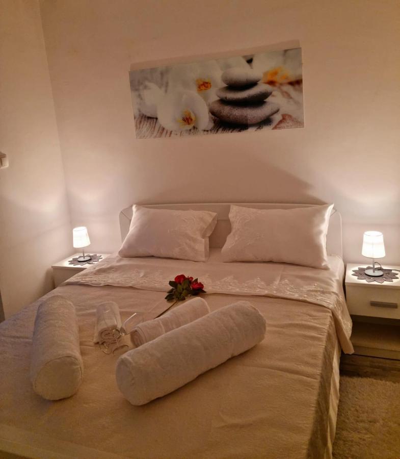 Apartman Nikol Макарска Экстерьер фото